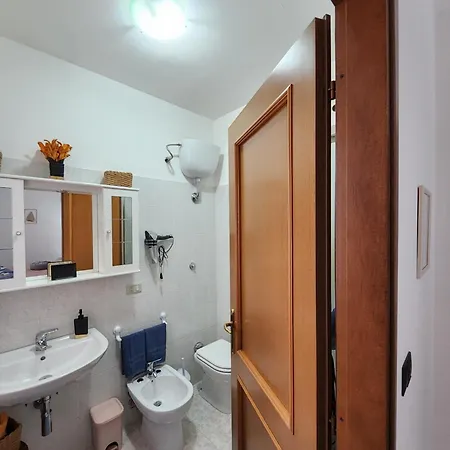 לינה וארוחת בוקר Stella Di Mare 3*